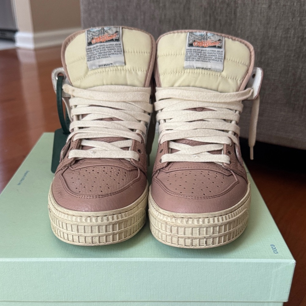 Off-White leather pink beige Sneakers